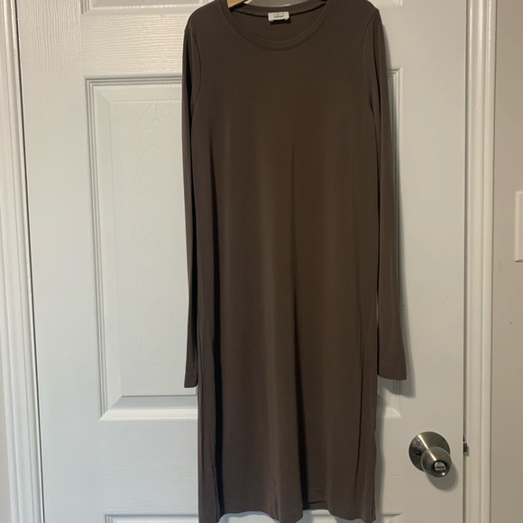 Wilfred Dress - Picture 3 of 3
